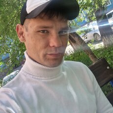 Адриан, 31, Угледар