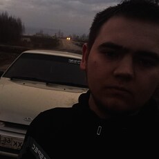 Толя, 24, Карасук