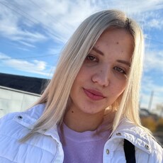 Лина, 22, Светлодарск
