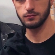 Владлен, 24, Сенгилей