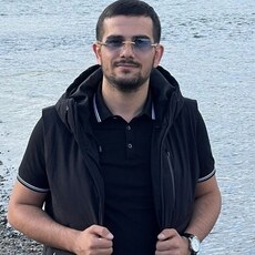 Оскар, 27, Ардон