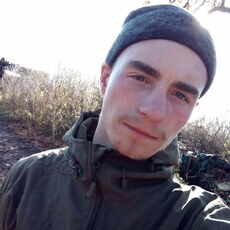 Юлиан, 22, Каспийск