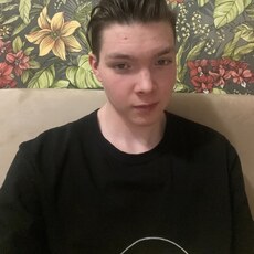 Иван, 22, Полярный