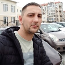 Виктор, 34, Белогорск (Амурская область)