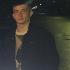 Сергей, 19, Липки