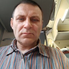 Лев, 49, Свирск