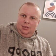 Константин, 34, Калининск