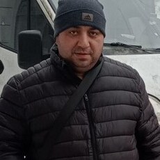 Валера, 41, Новогродовка
