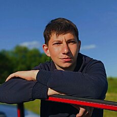 Эдуард, 22, Ейск