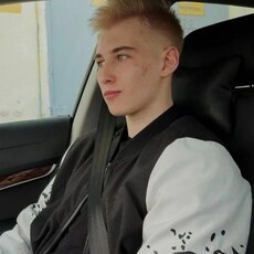 Кузьма, 21, Кедровый
