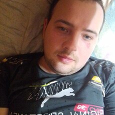 Виталий, 26, Заволжск