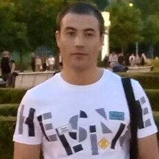 Лаврентий, 30, Азнакаево