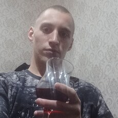 Платон, 21, Доброполье