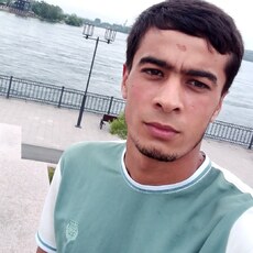 Эдик, 28, Остров