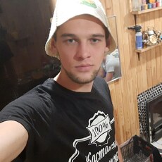 Артём, 33, Рыбное