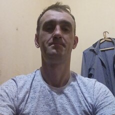 Назар, 41, Лагань