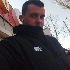 Остап, 29, Богучар