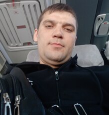 Адриан, 33, Суджа