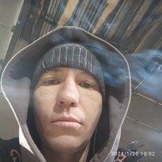 Павел, 40, Красногоровка