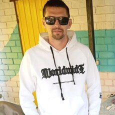 Антон, 33, Павловск