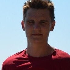 Тарас, 27, Пролетарск