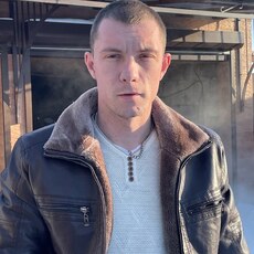 Роман, 29, Шахтёрск