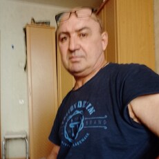 Виктор, 55, Петровское