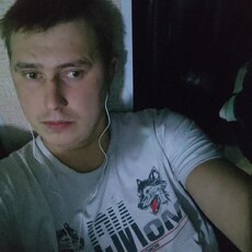 Илья, 27, Золотое