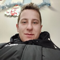 Роман, 23, Сосновоборск