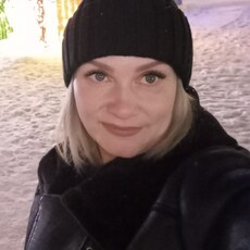 Ксюша, 33, Калининск