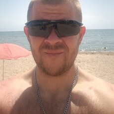 Олег, 40, Людиново