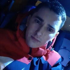Виктор, 32, Стаханов
