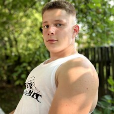 Радомир, 20, Луховицы