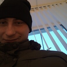 Тим, 26, Горловка