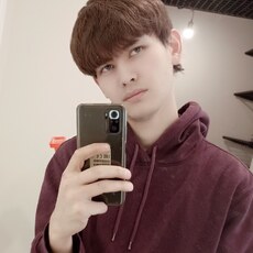 Радомир, 22, Славгород