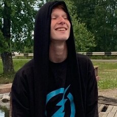 Владимир, 20, Осташков