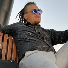 Тарас, 24, Онега