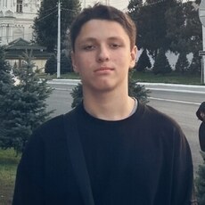 Лёня, 20, Аргун