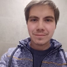Василий, 22, Чёрмоз