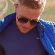 Лев, 26, Тайшет
