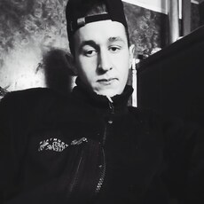 Слава, 22, Купино
