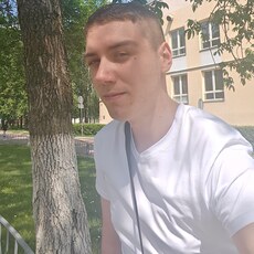 Кузя, 21, Покровск