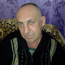 Роман, 51, Окуловка
