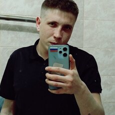 Лёва, 23, Артём