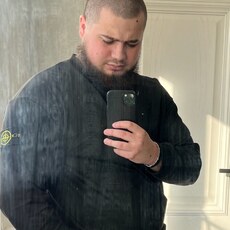 Леонид, 25, Артёмовск (ДНР)