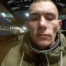 Эрик, 36, Бикин