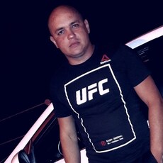 Лёня, 41, Кувандык