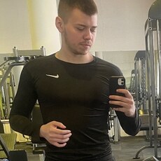 Коля, 24, Оленегорск