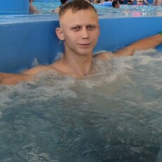 Георгий, 27, Александровск (ЛНР)