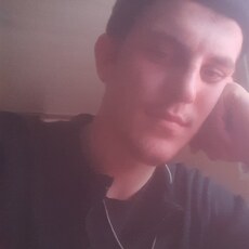 Леонид, 26, Молочанск